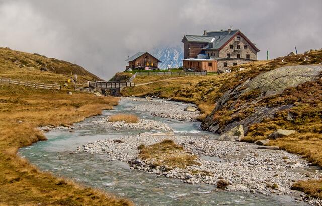 An der Franz Senn-Hütte im Stubaital