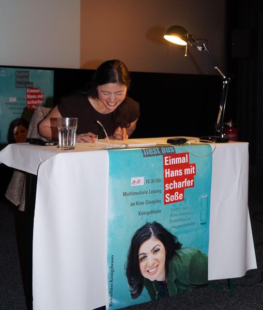 Hatice Akyün.