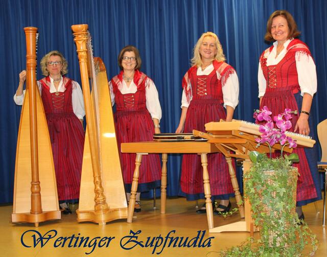 Die "Wertinger Zupfnudla" sind nicht nur in Wertingen ein Begriff für Saitenmusik der Extraklasse.