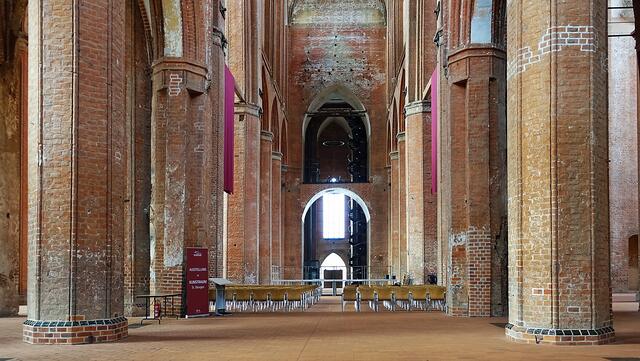 Die Hansestadt nutzt St. Georgen als Kulturkirche zu Ausstellungen, Konzerten, Kongressen und Empfängen. Foto: Helmut Kuzina