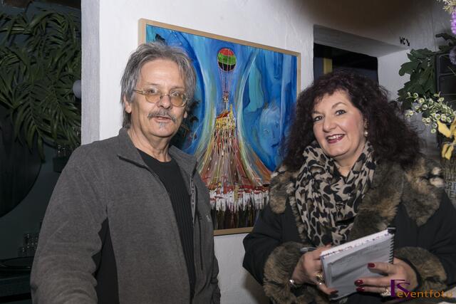 Das Friedberger Cosmoscafe - Gastwirt Hubert Brobst im Gespräch mit myheimat-Reporterin Sabina Scherer