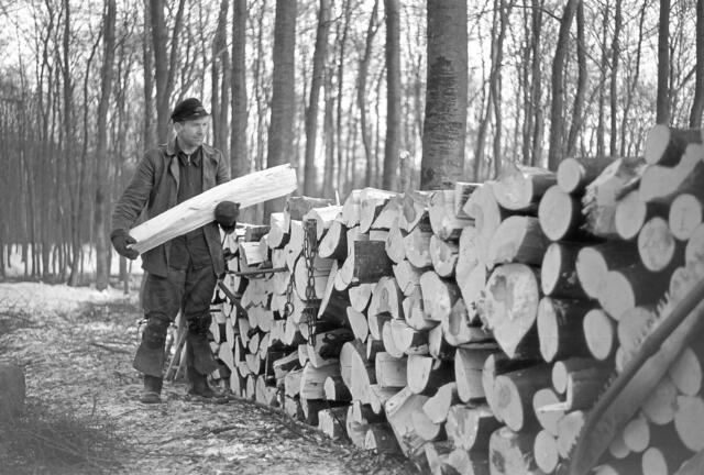 Das Maß zum Verkauf muß stimmen | Foto: aus Küttner-Archiv