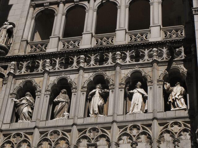Details der Kathedralenfront