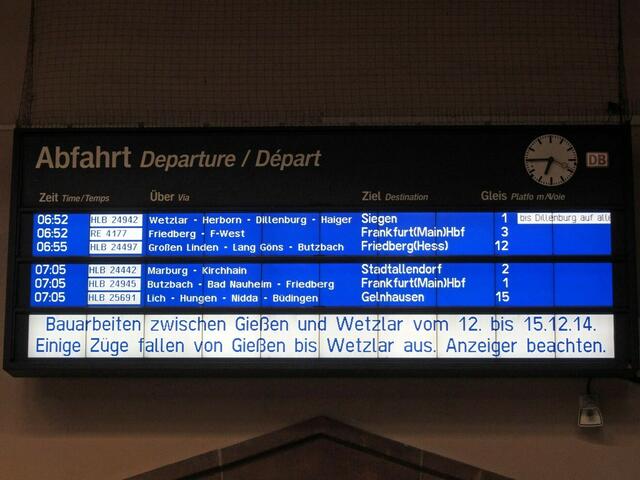 Abfahrtstafel in Gießen um 6:45 Uhr