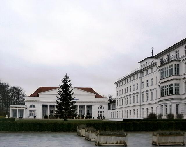 das Kurhaus
