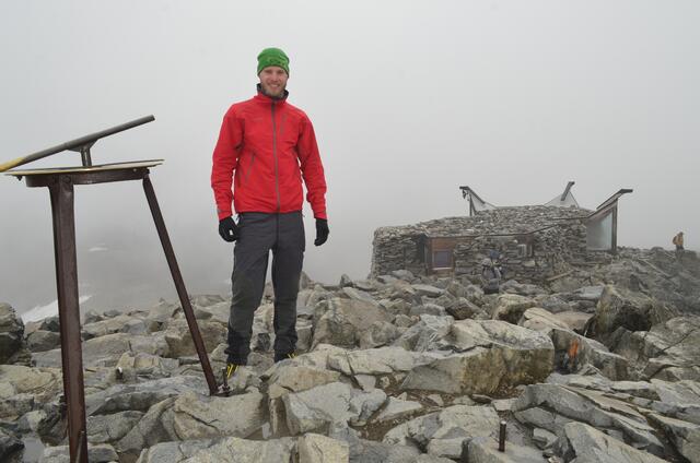 Auf dem Gipfel des Galdhöppigen, mit 2469 Metern der höchste Punkt ganz Skandinaviens.