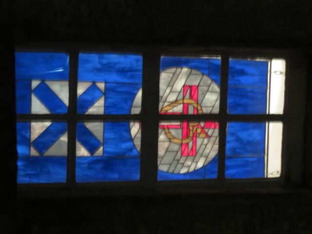 Eines der Fenster an der Sorsumer Kapelle