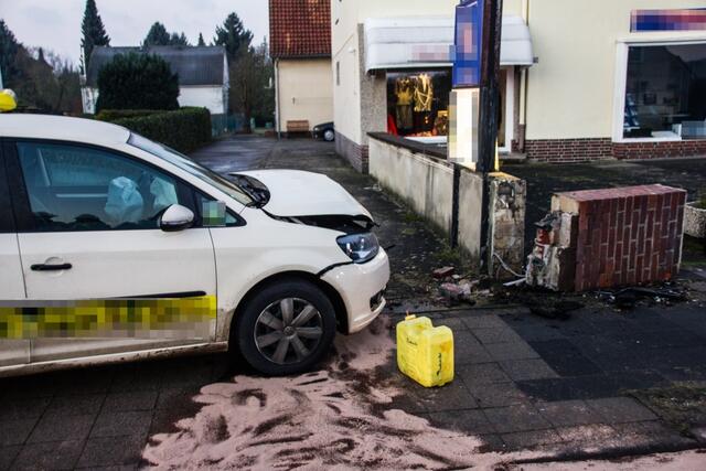 Ein Teilstück der Mauer ist umgekippt.