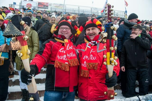 Fans des Biathlon-Weltcup in Oberhof | Foto: SCHWARZE-art-PHOTOGRAPHIE