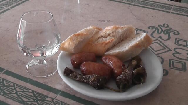 Tapa a la Madrileña und Chinchón