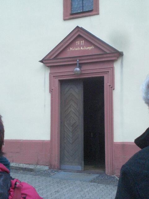 Eingang zur Kirche