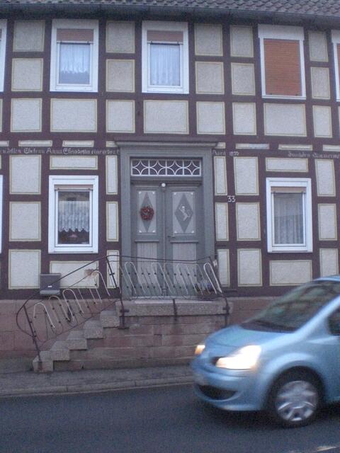 Schöne Haustüre, Geländer schepp.