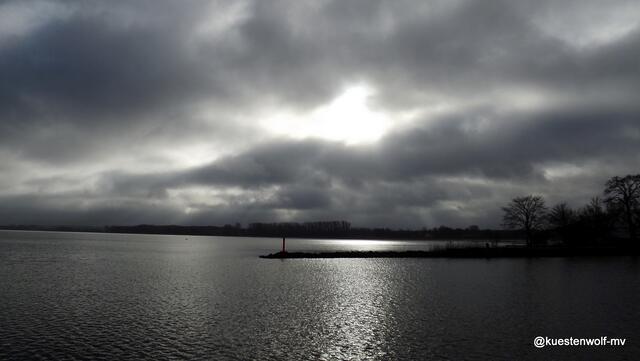 es geht nicht mehr, dann kommt von irgendwo, ein Lichtlein her. (Roswitha Rudzinski)