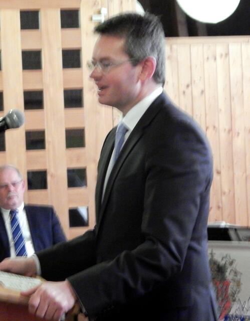 Auch Kreisvorsitzender Peter tomaschko MdL begrüßte den Staatssekretär Füracker