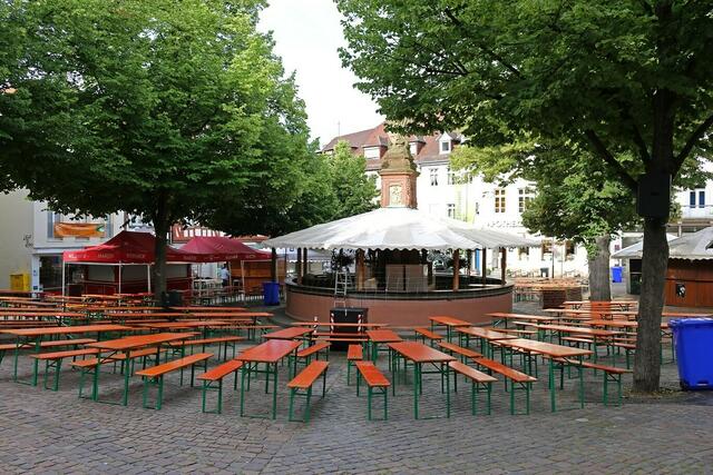 Marktplatz am 6. Juni um 8 Uhr