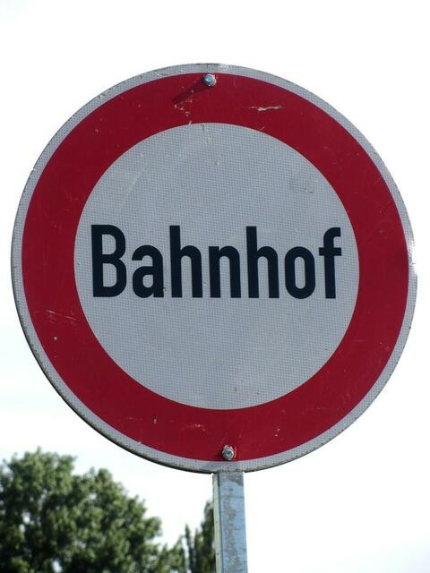 Fahrende Bahnhöfe dürfen hier nicht rein.