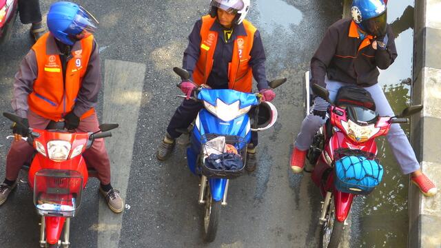 Orange Weste - Motorradtaxis !