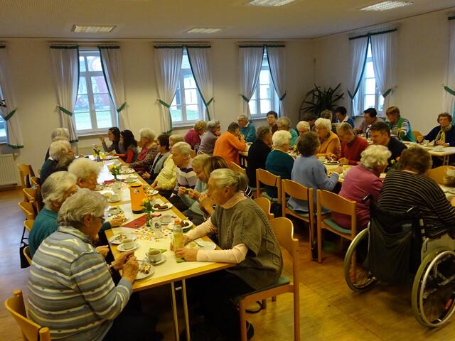 wieder sehr gut besucht war der Seniorennachmittag