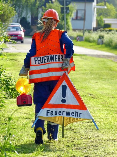 Abnahme Jugenflamme 1 und 2 (Stadt-Jugendfeuerwehr Ronnenberg) - ACHTUNG Feuerwehr !