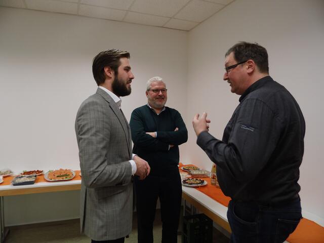 florian Kupsch, Werner Schnitzmeier und Andreas Koy im angeregten Gespräch.....