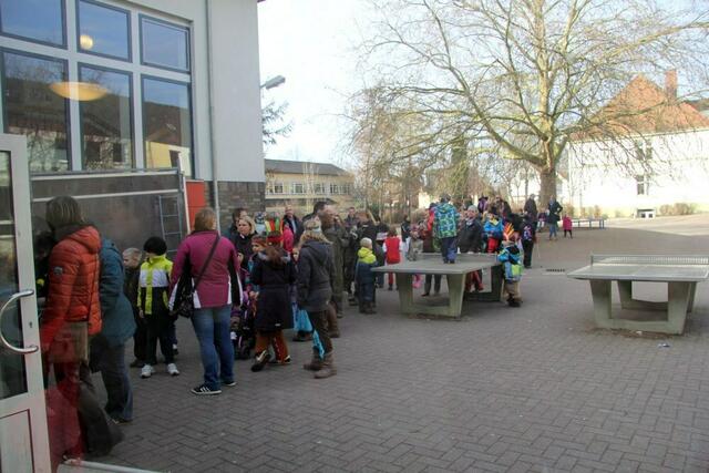 15 Uhr alle wollen rein! | Foto: Danke an Manuela Krause, dass Du für uns vor Ort warst