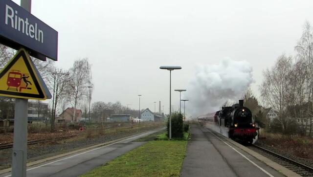 Durchfahrt eines Sonderzuges der Eisenbahnfreunde Witten am 6. Dezember 2014
