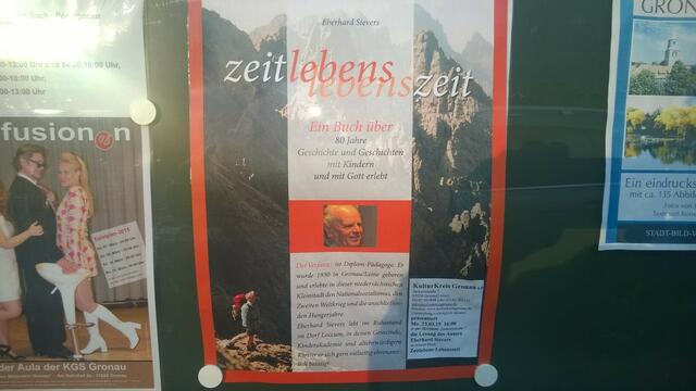 33)31028 Gronau: Aushangkasten Bürgermeisterhaus, Junkernstr. 7 , Bücherei, Kulturkreisbüro, Tagungsräume usw.    _ _ http://www.leinebuecherei-gronau.de/ _ _ http://www.kulturkreisgronau.de