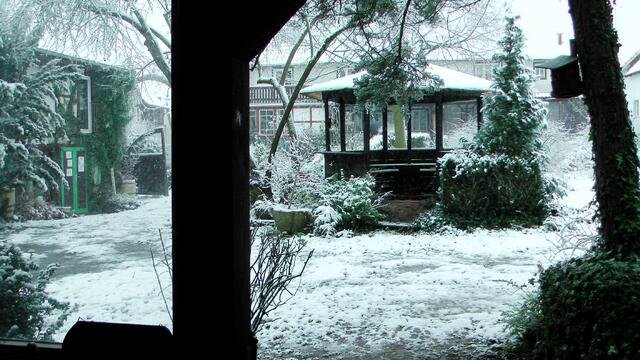 Stille auf dem Gartenhof