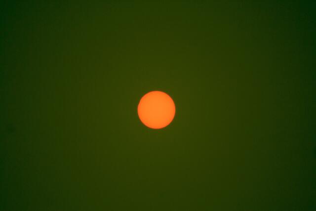 11:51 - alles vorbei, die Sonne ist wieder komplett.