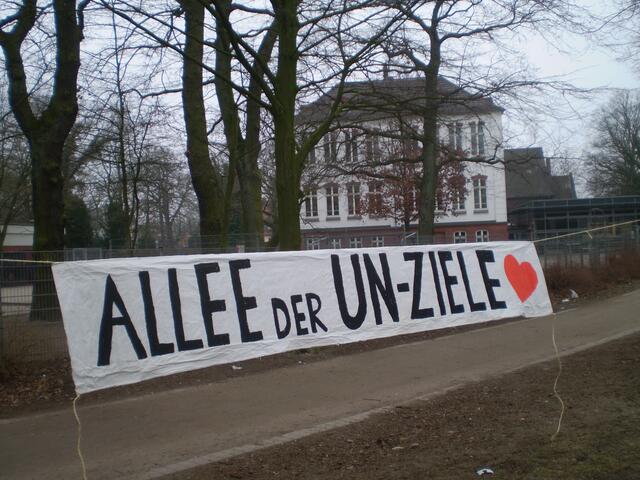 "Allee der UN-Ziele" an der "Osli-Schule" in Bremen