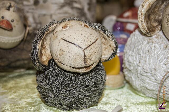 Kunsthandwerkermarkt: In der Friedberger Stadthalle lockte das Angebot zahlreicher Kunsthandwerke zahlreiche Besucher zum "Kommen, Sehen, Staunen"