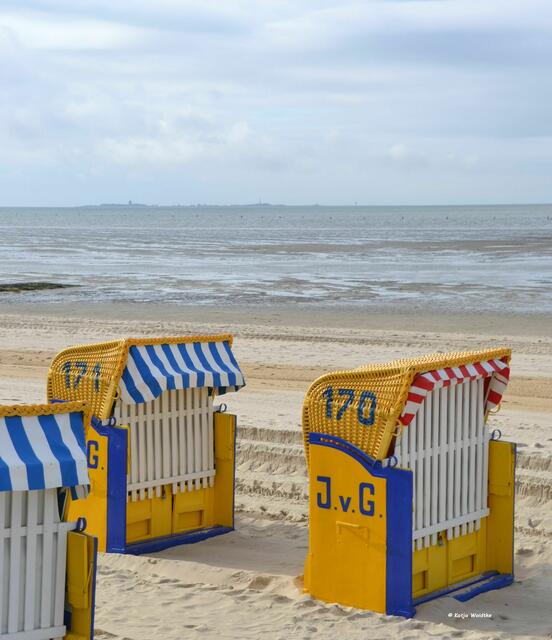 Strandleben in Cuxhaven - Die Strandkörbe warten auf die Saison (Foto: Katja Woidtke)