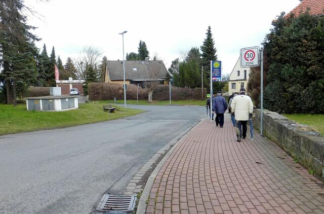 Der Weg zum Bantorfer Bahnhof