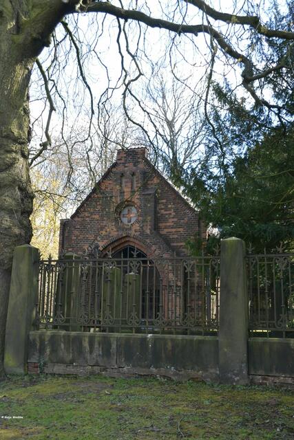 Kapelle und Grabstelle der Familie von Alten auf dem Bergfriedhof Linden (Foto: Katja Woidtke)