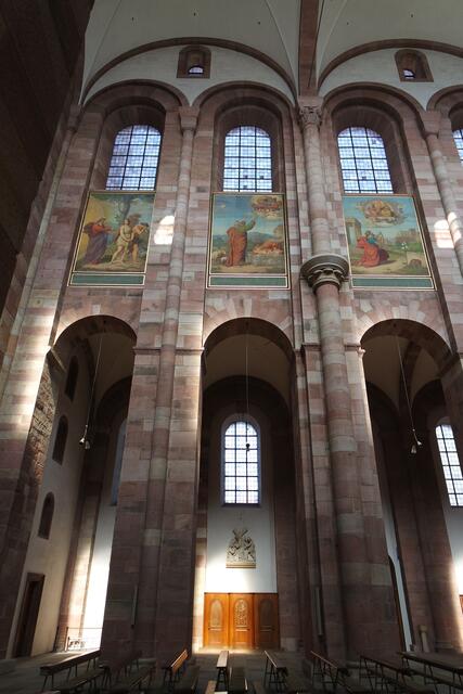 Blick in das Innere des Doms