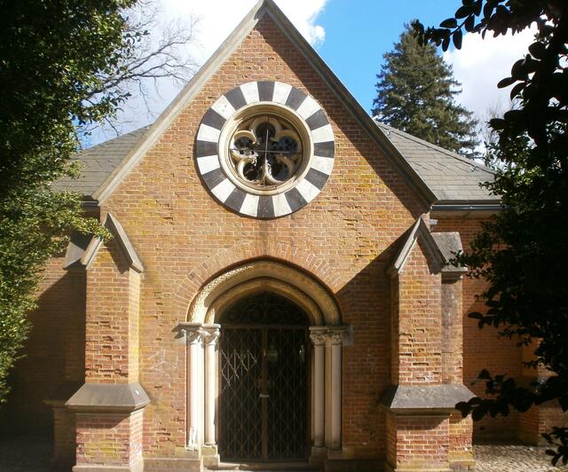 das Mausoleum der Fürstenfamilie im neugotischen Stil