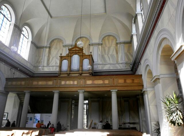 die Schlosskirche aus 1844 (sie war ursprünglich Kurhaus)