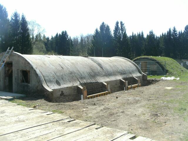 Fertigstelung der Restaurierungsarbeiten 2. Tonröhrenbaracke (Stand Apr. 2015)