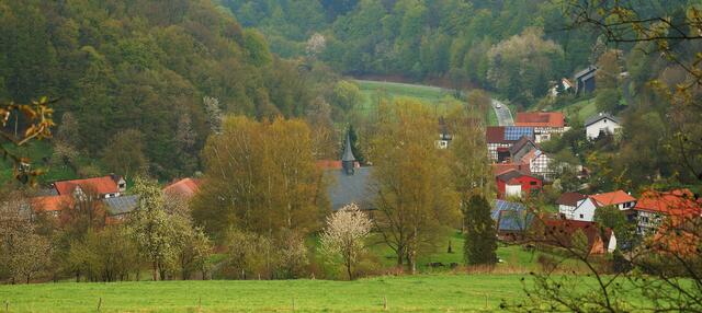 Durchblick zur Kirche