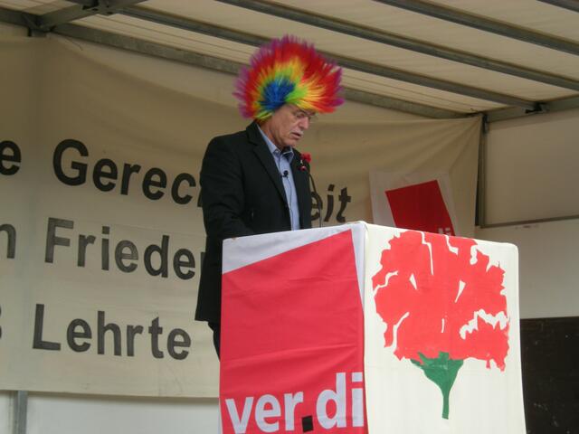 Egal, welche Farbe wir tragen, wir sind alle gleich. Reihard Nold, DGB.