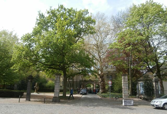Haupteingang von Alten-Garten an der Posthornstraße.