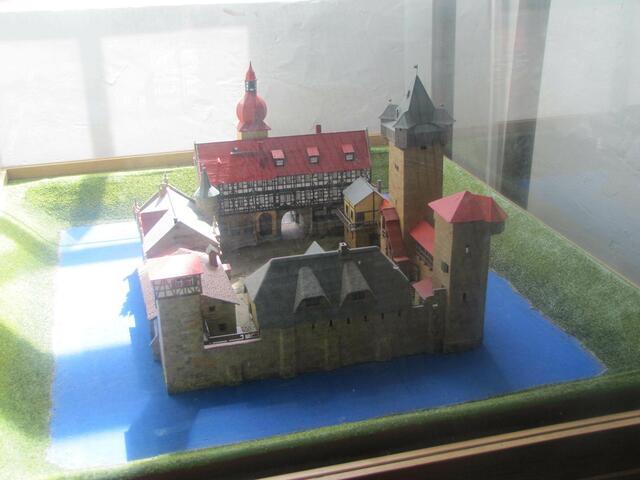 Frontalsicht vom einstigen Schloss