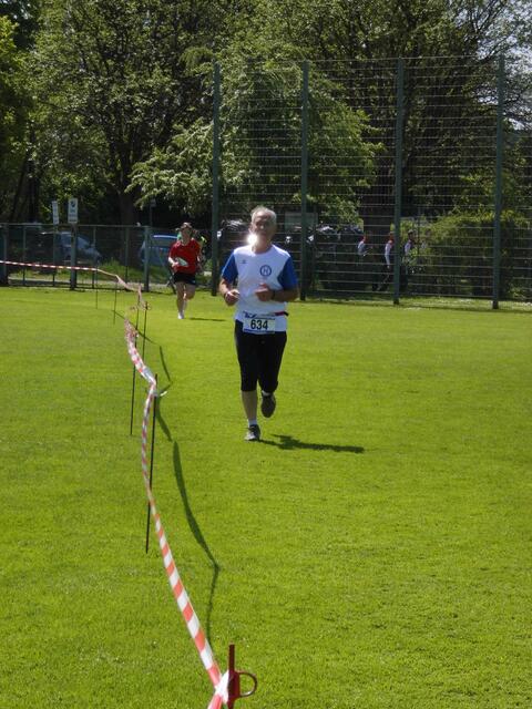 Auch Josef hat die Hälfte der Laufstrecke gleich geschafft.