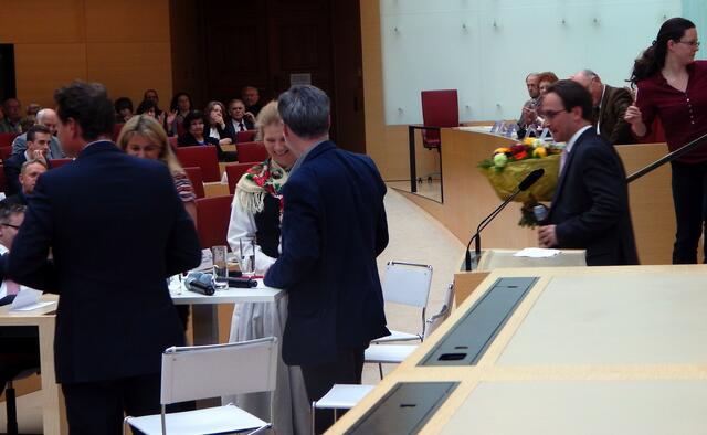 Auch Roland Spanger Autor des Theaterstücks "Die Hungerleider" und Prof. Otto Weber, Direktor vom Haus des deutschen Ostens München