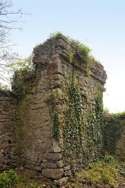 Rushen Abbey ist eine sehenswerte Ruine.