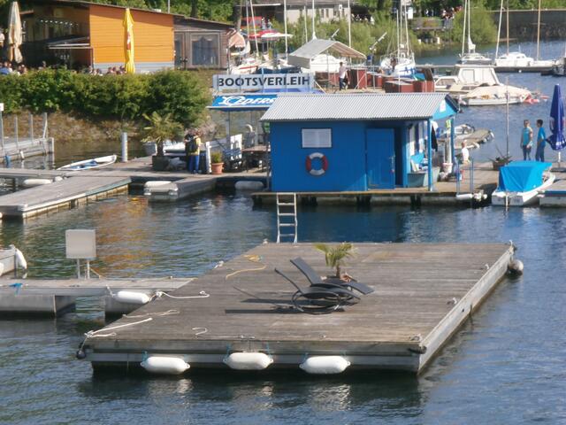 Sonnenliegen neben Palme?!  :-))