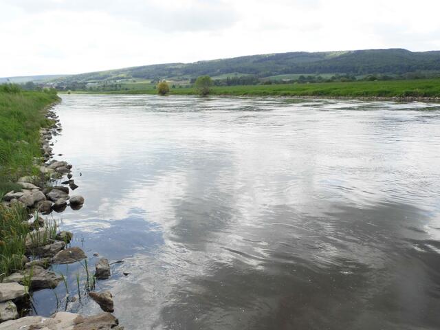 Dann verlassen wir die Weser. Wir nähern uns dem Ende unserer Radtour.