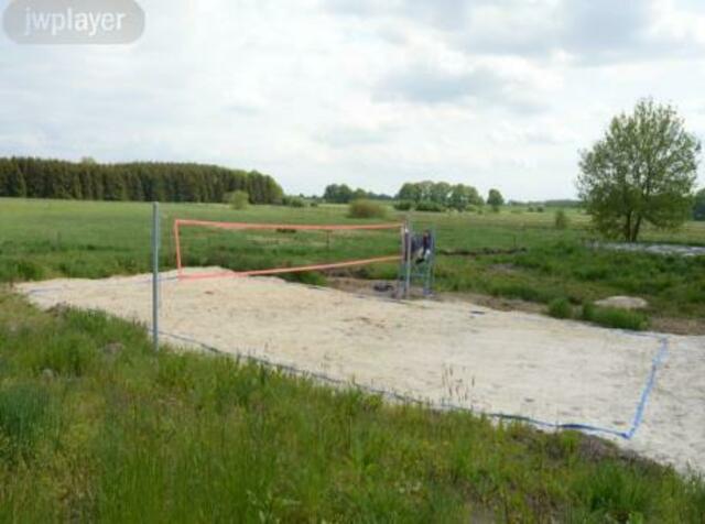 Das neue Beachvolleyballfeld.