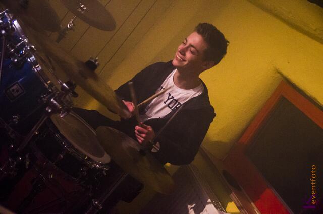 Eine perfekte Show präsentierte die Baerenbande der Friedberger Konradin-Realschule im Augsburger Jugendhaus Lehmbau