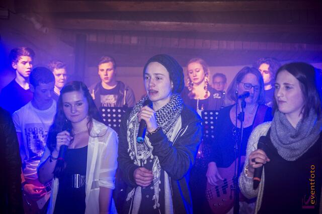 Eine perfekte Show präsentierte die Baerenbande der Friedberger Konradin-Realschule im Augsburger Jugendhaus Lehmbau